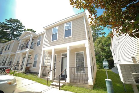 Photo of 2400 Fred Smith Road #207, Tallahassee, FL 32303 (MLS # 399041)