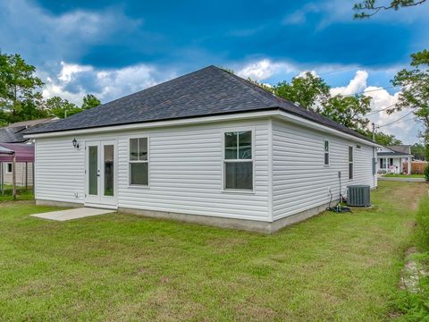 A home in Crawfordville