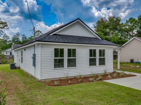 A home in Crawfordville