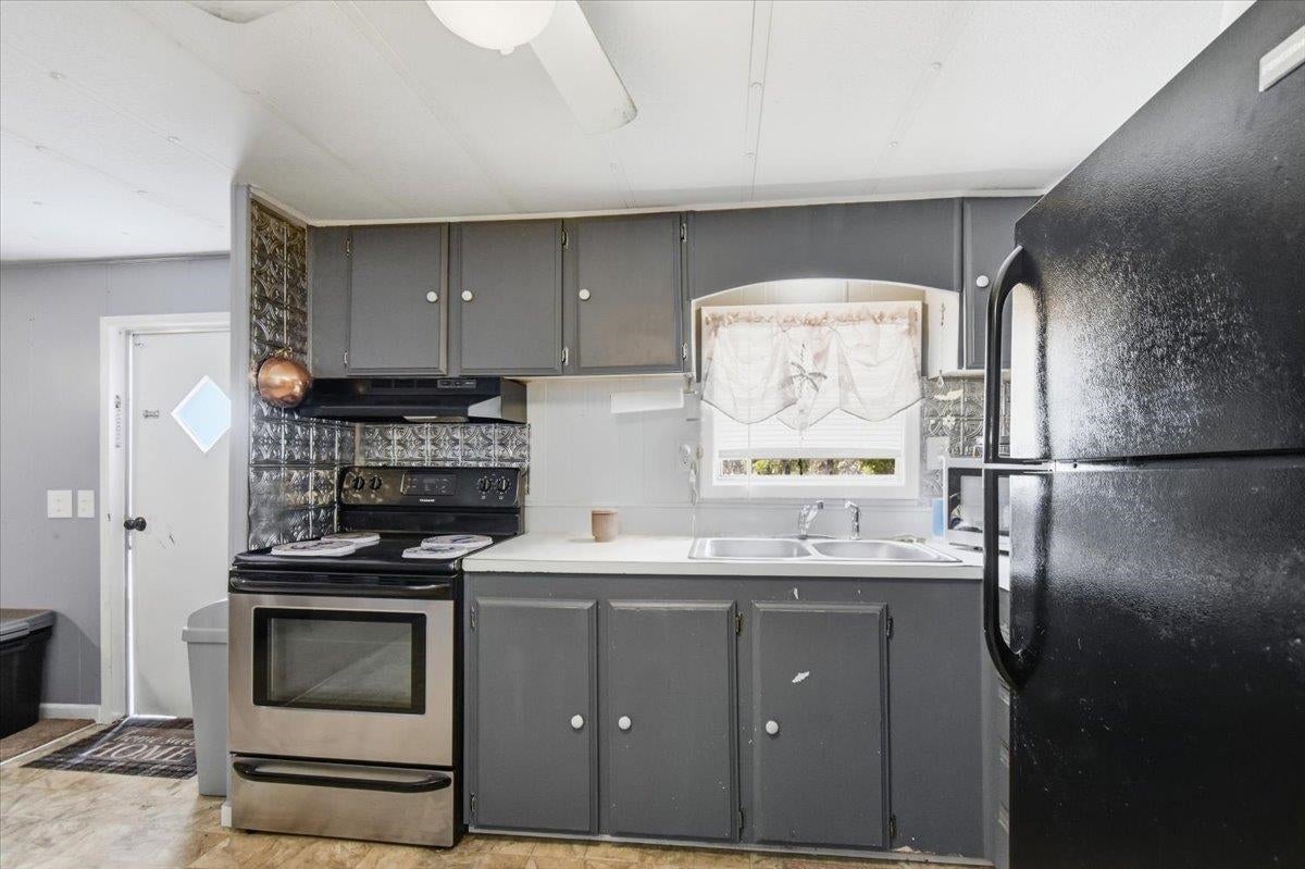 17303 Royal Oak Drive