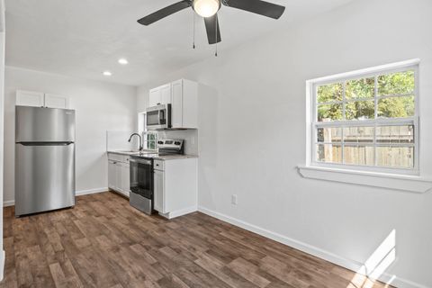 Tiny photo for 900 Taylor Street #A&B, Tallahassee, FL 32310 (MLS # 391348)