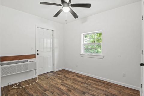 Tiny photo for 900 Taylor Street #A&B, Tallahassee, FL 32310 (MLS # 391348)