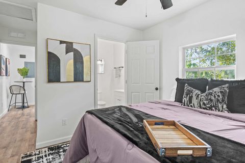 Tiny photo for 900 Taylor Street #A&B, Tallahassee, FL 32310 (MLS # 391348)