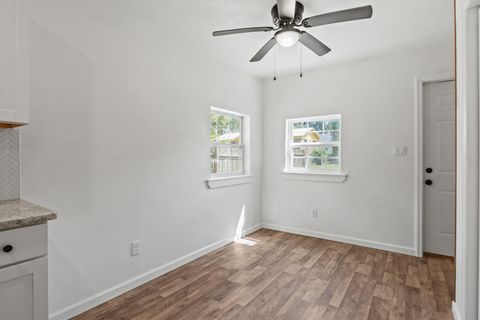 Tiny photo for 900 Taylor Street #A&B, Tallahassee, FL 32310 (MLS # 391348)