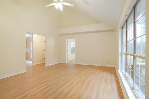 Tiny photo for 4420 SIESTA Court, Tallahassee, FL 32309 (MLS # 395909)
