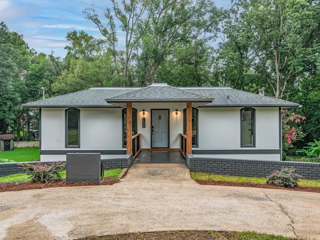 Photo of 1430 Lucy Street, Tallahassee, FL 32308 (MLS # 392638)