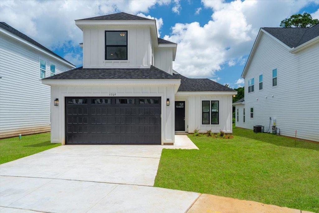 Photo of 5725 Bascom Lane Ln, Tallahassee, FL 32309 (MLS # 390802)
