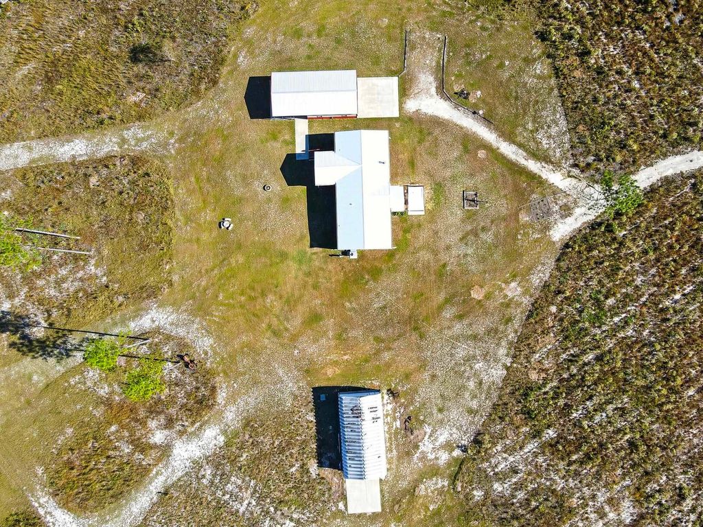 Photo of 641 SE Sequoyah Trail, Lee, FL 32059 (MLS # 398813)