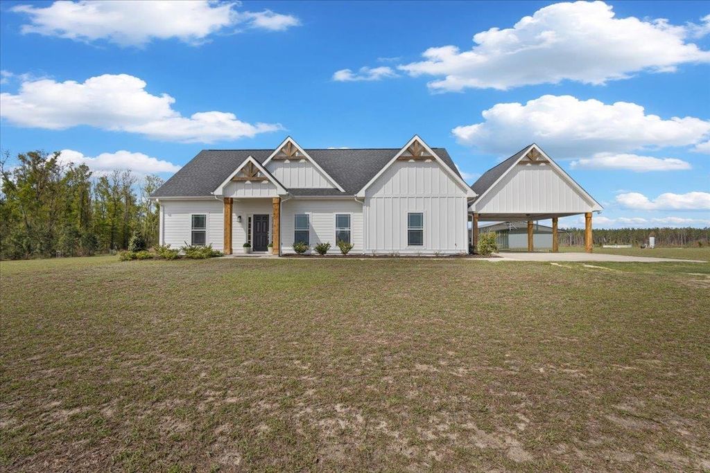 Photo of 371 NE Catnip Way, Lee, FL 32059 (MLS # 397615)