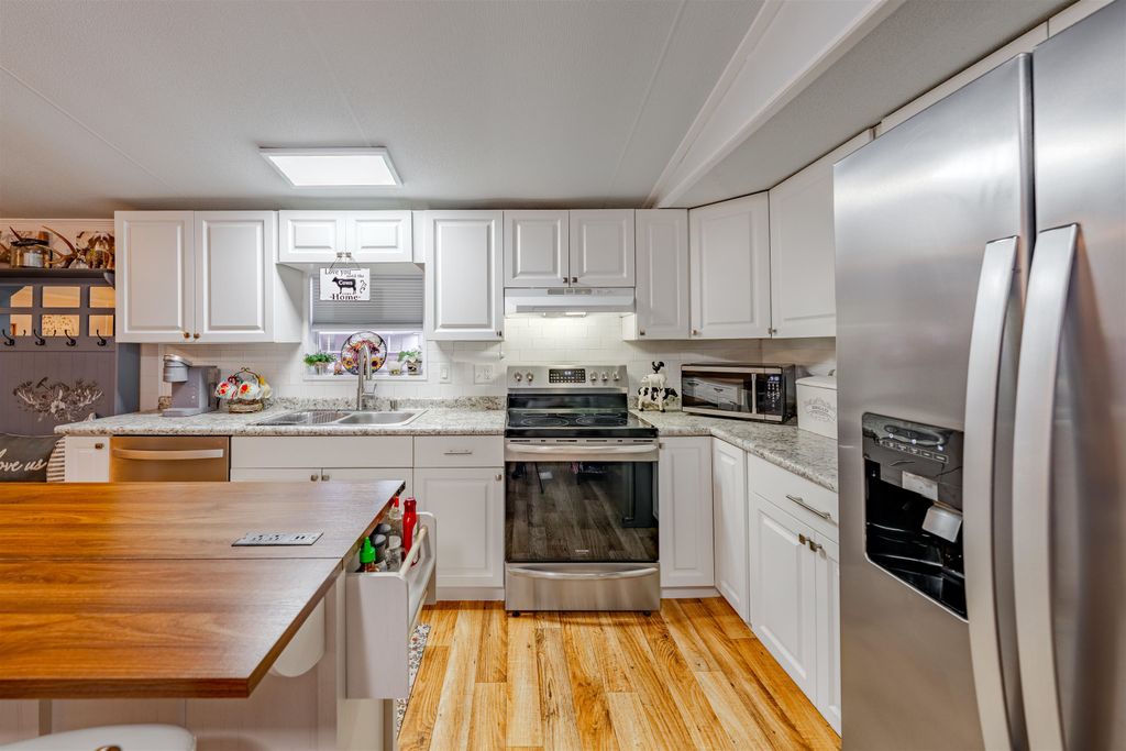 Photo of 16856 Aqua Lane, Tallahassee, FL 32310 (MLS # 395337)