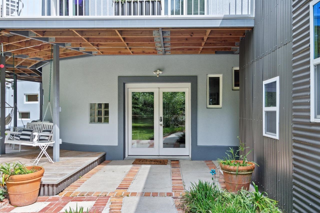 193 Nautilus Drive