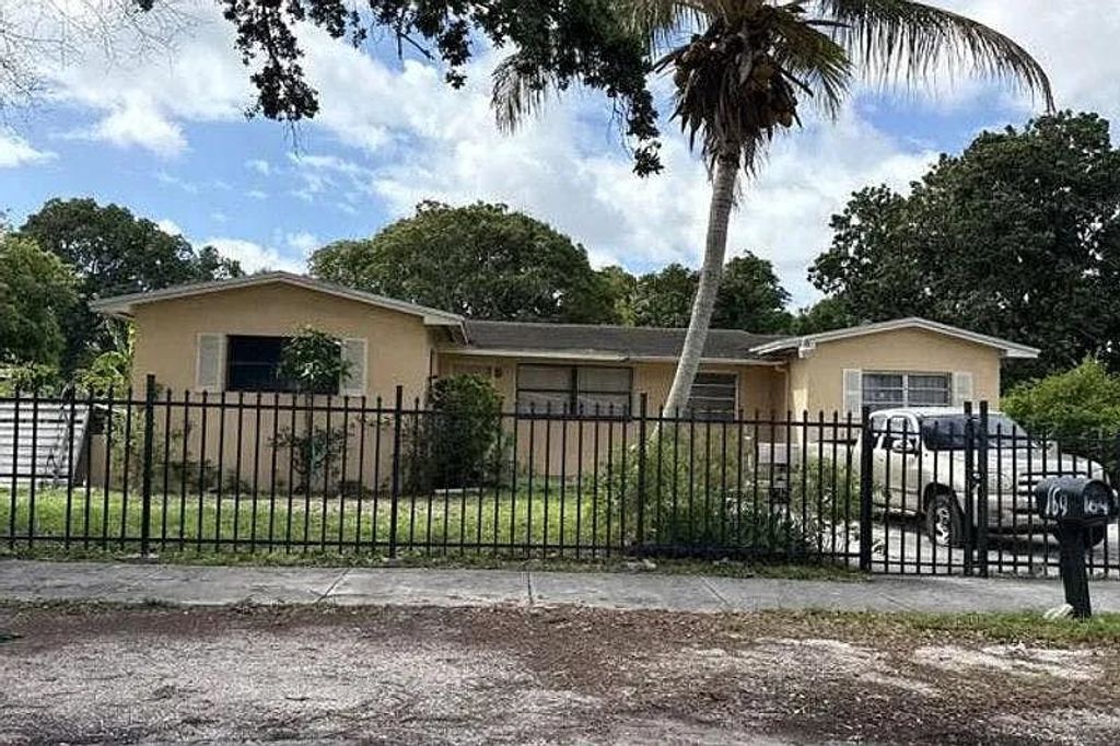 Photo of 164 NW 118th Street, Miami, FL 33168 (MLS # 398770)
