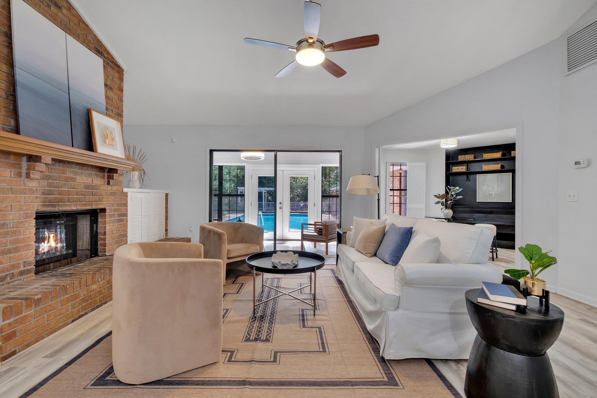 8172 Blue Quill Trail