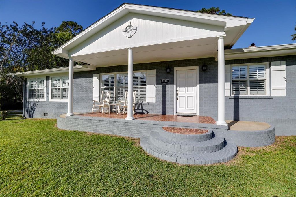 Photo of 1910 Dellwood Drive, Tallahassee, FL 32303 (MLS # 392067)
