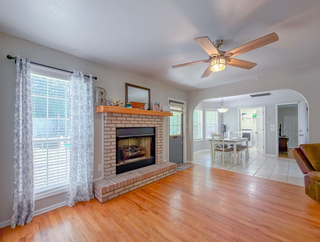 Photo of 10733 NW Judy Drive Dr, Bristol, FL 32321 (MLS # 398719)