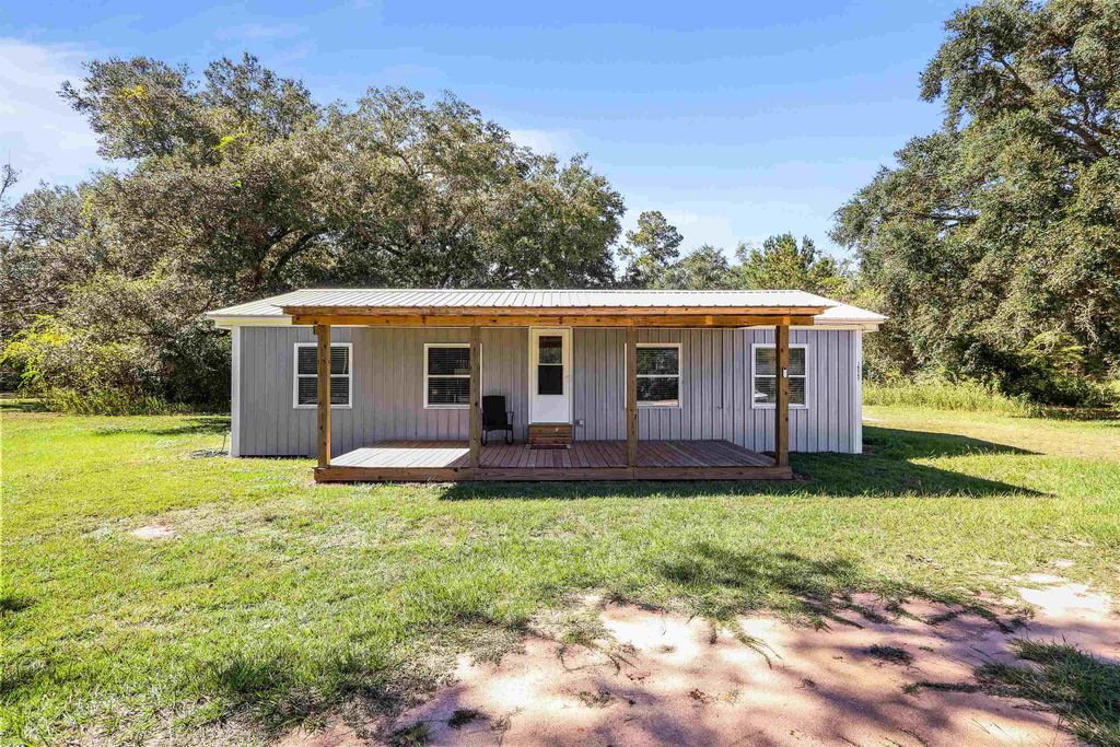 Photo of 16547 NW County Road 12, Bristol, FL 32321 (MLS # 392244)