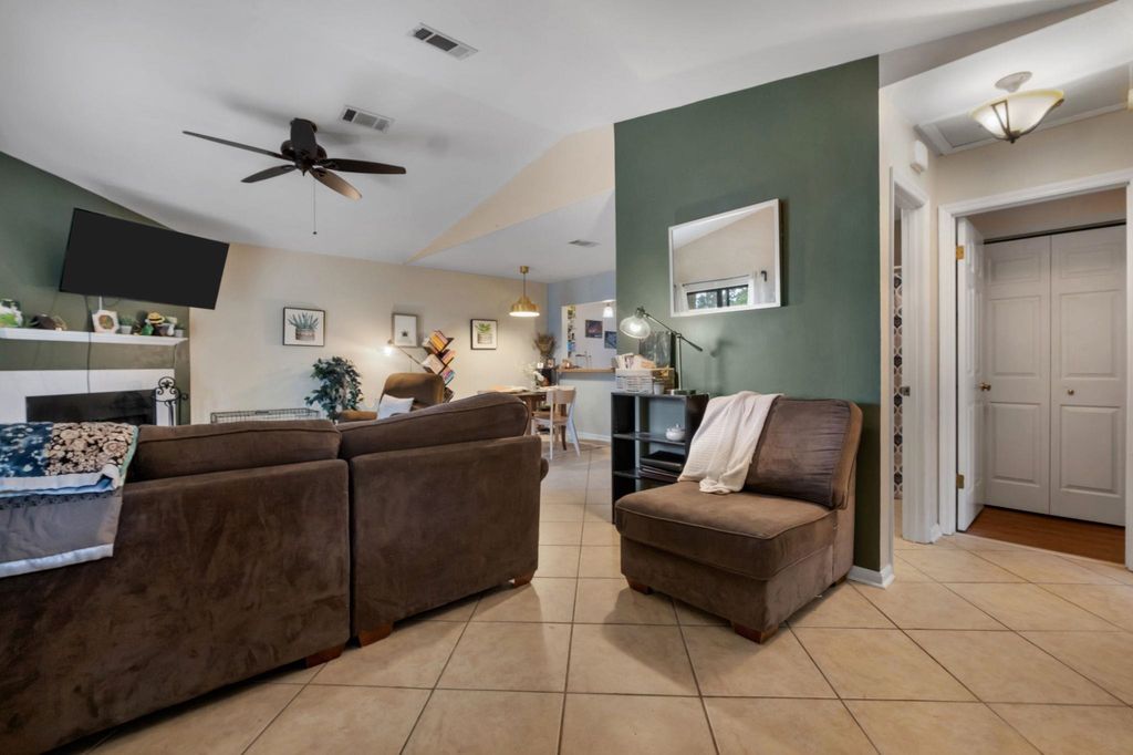 Photo of 1571 STONE Road #1D, Tallahassee, FL 32303 (MLS # 400243)