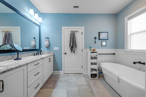 Tiny photo for 195 Shelby Drive, Crawfordville, FL 32327 (MLS # 397586)