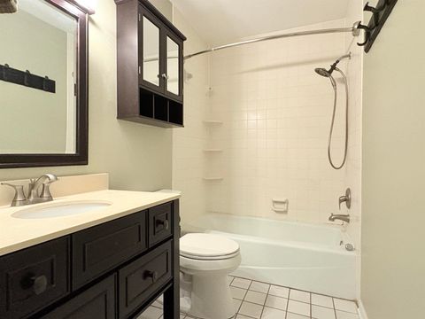 Tiny photo for 733 Livingston Court, Tallahassee, FL 32303 (MLS # 399494)