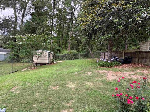 Tiny photo for 733 Livingston Court, Tallahassee, FL 32303 (MLS # 399494)
