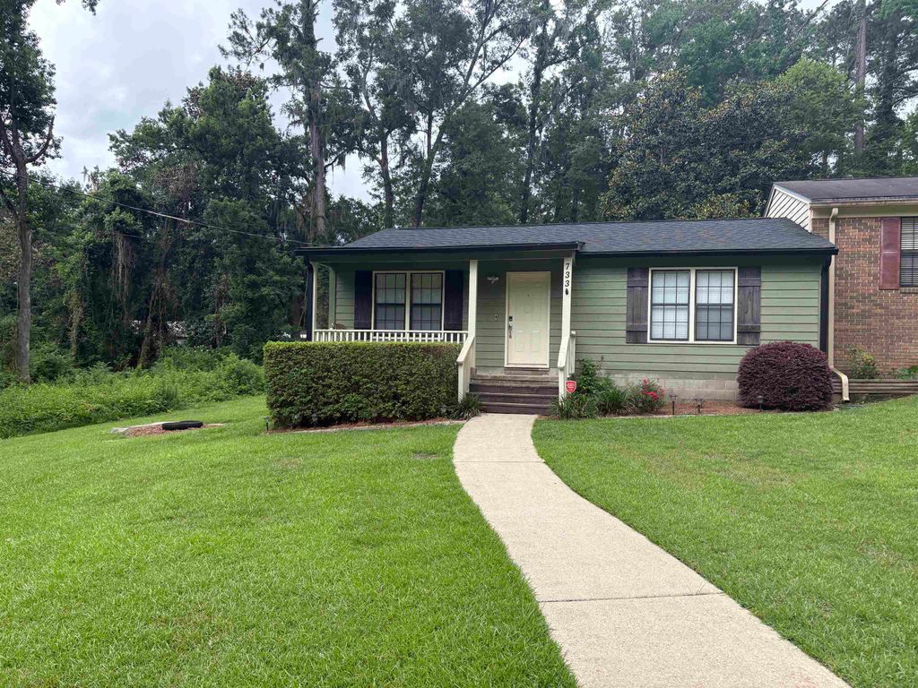 Photo of 733 Livingston Court, Tallahassee, FL 32303 (MLS # 399494)