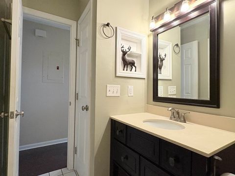 Tiny photo for 733 Livingston Court, Tallahassee, FL 32303 (MLS # 399494)
