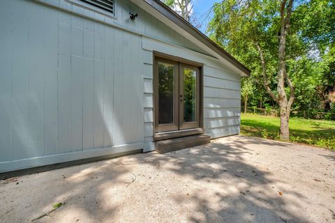 Tiny photo for 319 Meadowbrook Lane, Tallahassee, FL 32304 (MLS # 392691)