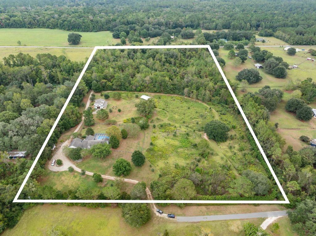 Photo of 240 Valley View Court, Monticello, FL 32344 (MLS # 391704)
