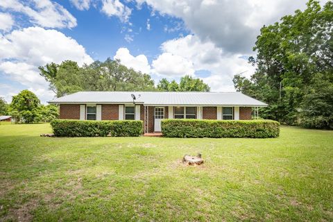 Photo of 1162 NW Coachwhip Avenue, Madison, FL 32340 (MLS # 401186)