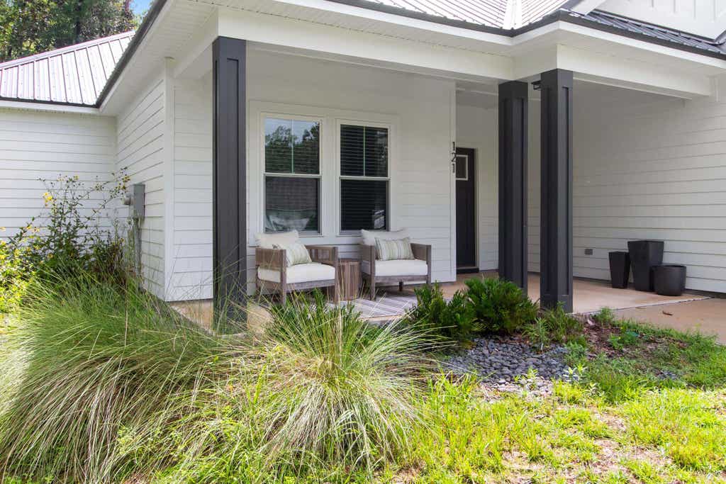Photo of 121 Getaway Lane, Crawfordville, FL 32327 (MLS # 402841)