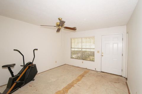 Tiny photo for 4504 Autumn Woods Way, Tallahassee, FL 32303 (MLS # 392341)