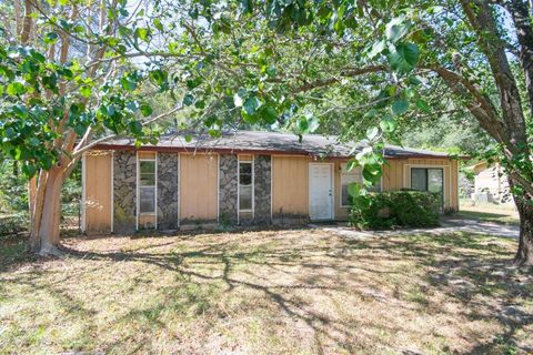 Tiny photo for 4504 Autumn Woods Way, Tallahassee, FL 32303 (MLS # 392341)