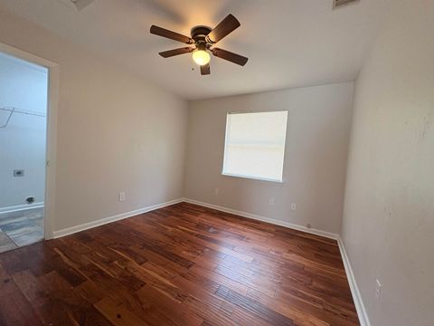 Tiny photo for 1461 Live Oak Drive, Tallahassee, FL 32301 (MLS # 398138)
