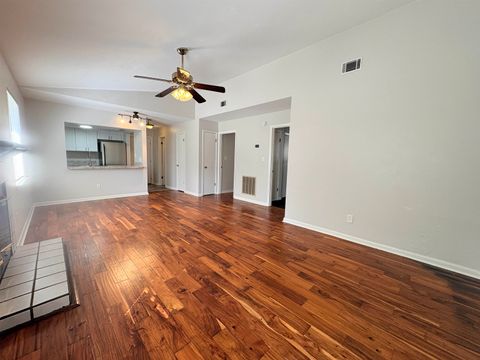 Tiny photo for 1461 Live Oak Drive, Tallahassee, FL 32301 (MLS # 398138)