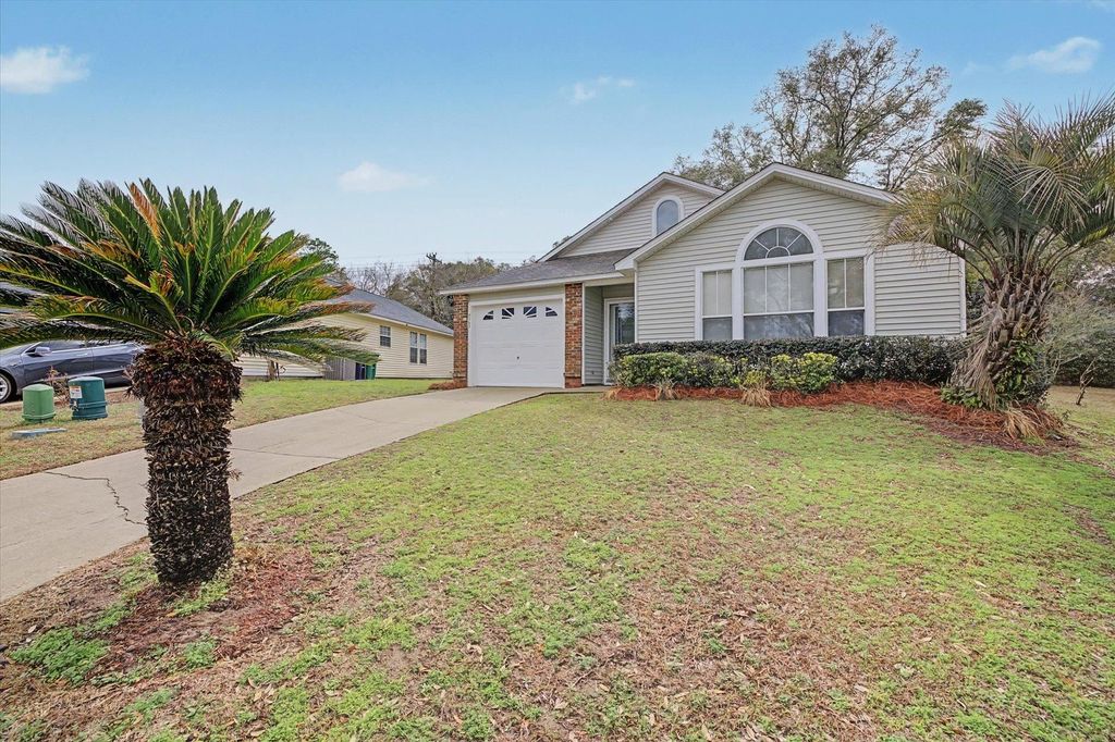 Photo of 5563 Pleasant Pines Court, Tallahassee, FL 32303 (MLS # 396732)