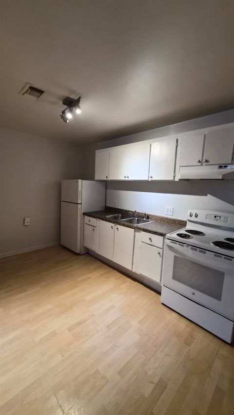 Tiny photo for 329 Mabry Mabry Street #D, Tallahassee, FL 32304 (MLS # 395481)