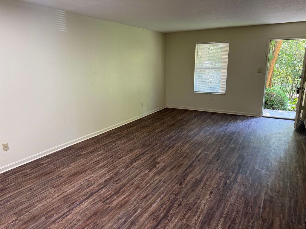 Photo of 1101 Washington Court #1, Tallahassee, FL 32303 (MLS # 391717)