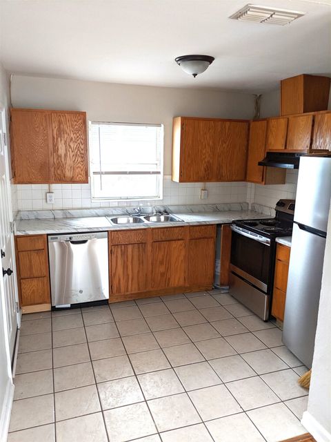 Tiny photo for 1445 Hudson Street #-, Tallahassee, FL 32301 (MLS # 393838)