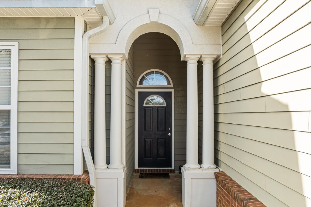 Photo of 1841 Acorn Ridge Trail, Tallahassee, FL 32312 (MLS # 395806)