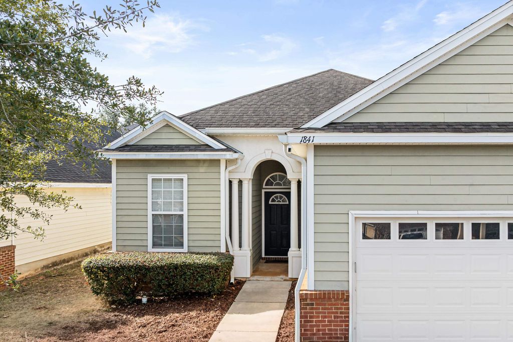 Photo of 1841 Acorn Ridge Trail, Tallahassee, FL 32312 (MLS # 395806)