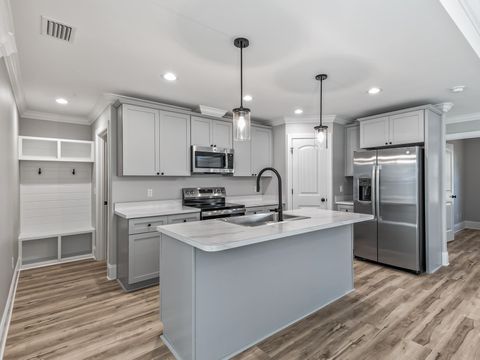 Tiny photo for 27 Broken Bow Trail, Crawfordville, FL 32327 (MLS # 394495)