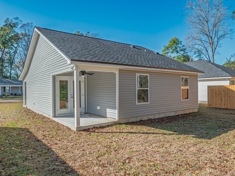 Tiny photo for 27 Broken Bow Trail, Crawfordville, FL 32327 (MLS # 394495)