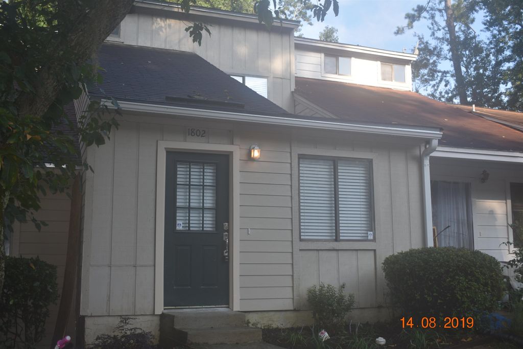 Photo of 1802 Falconcrest Street, Tallahassee, FL 32303 (MLS # 398595)