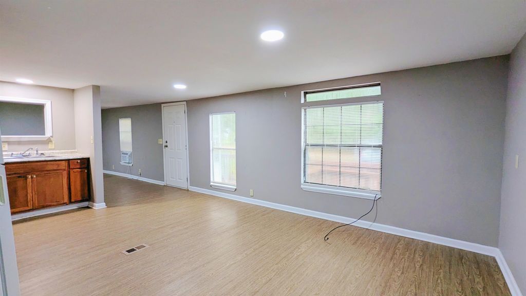 Photo of 1315 NW Late Sunset Way, Tallahassee, FL 32310 (MLS # 391722)