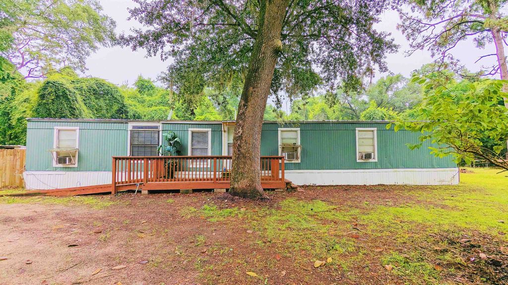 Photo of 1315 NW Late Sunset Way, Tallahassee, FL 32310 (MLS # 391722)
