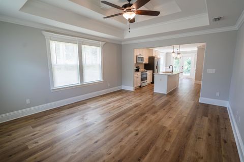 A home in CRAWFORDVILLE