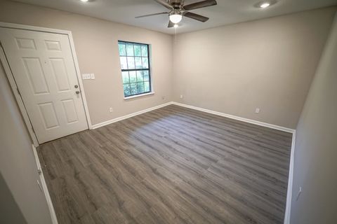 Tiny photo for 8407 Lenova Lane, Wakulla, FL 32305 (MLS # 392753)