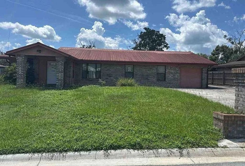 Photo of 5479 Harden Avenue, Other Florida, FL 32065 (MLS # 394456)