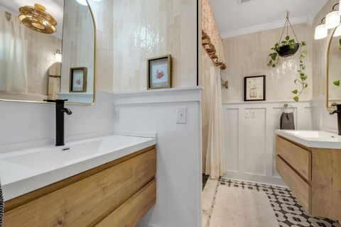 Tiny photo for 2214 Thomasville Road, Tallahassee, FL 32308 (MLS # 392146)