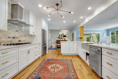 Tiny photo for 2214 Thomasville Road, Tallahassee, FL 32308 (MLS # 392146)
